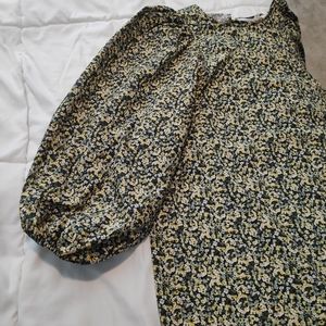 Floral Balloon-sleeved Dress